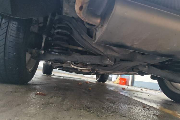 Used Ford Kuga 2015 2.0L GTDi Four-Wheel Drive Elite Model Chassis Rear Left