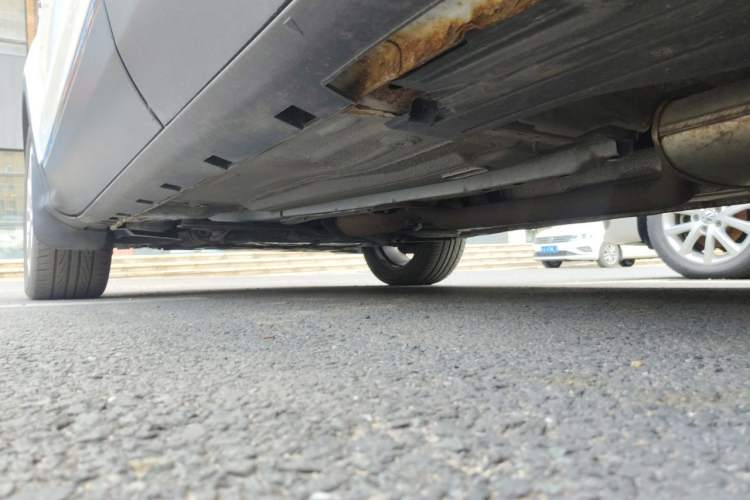 Used Ford Kuga 2015 2.0L GTDi Four-Wheel-Drive Sport Model Chassis Rear Left