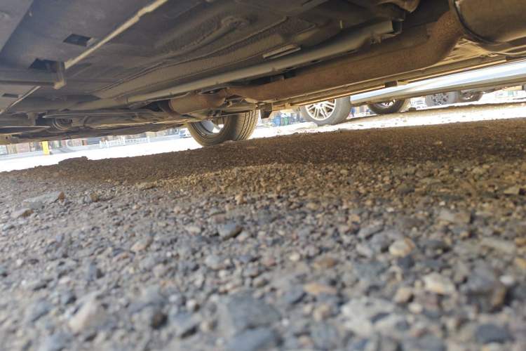 Used Ford Kuga 2015 2.0L GTDi Four-Wheel-Drive Sport Model Chassis Rear Left