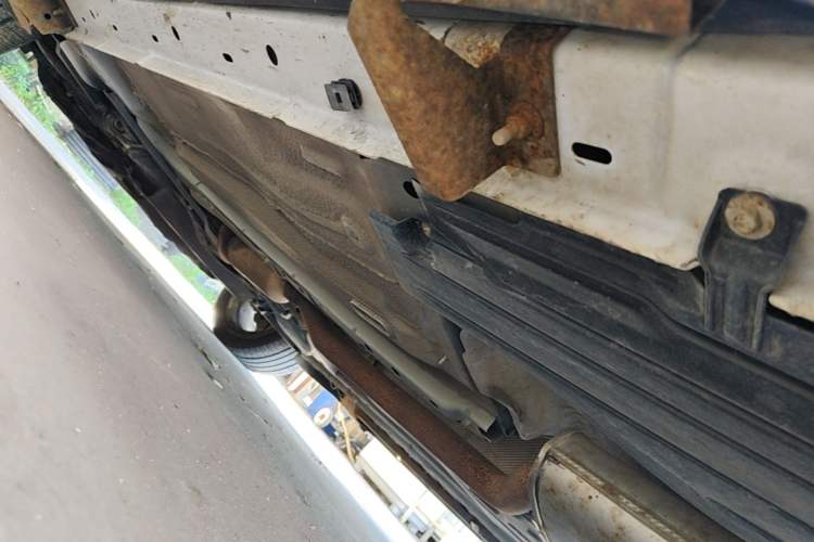 Used Ford Kuga 2015 1.5L GTDi Two-Wheel-Drive Comfort Model Chassis Rear Left