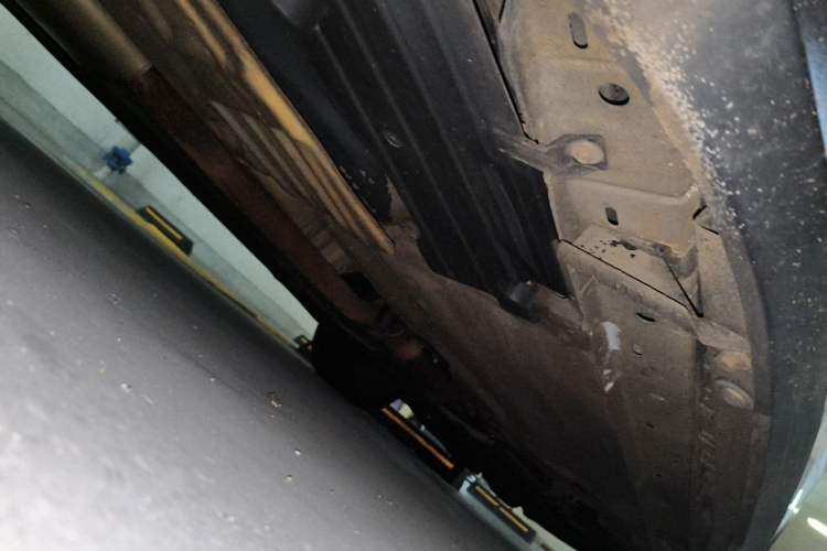 Used Ford Kuga 2015 1.5L GTDi Four-Wheel-Drive Elite Model Chassis Rear Right