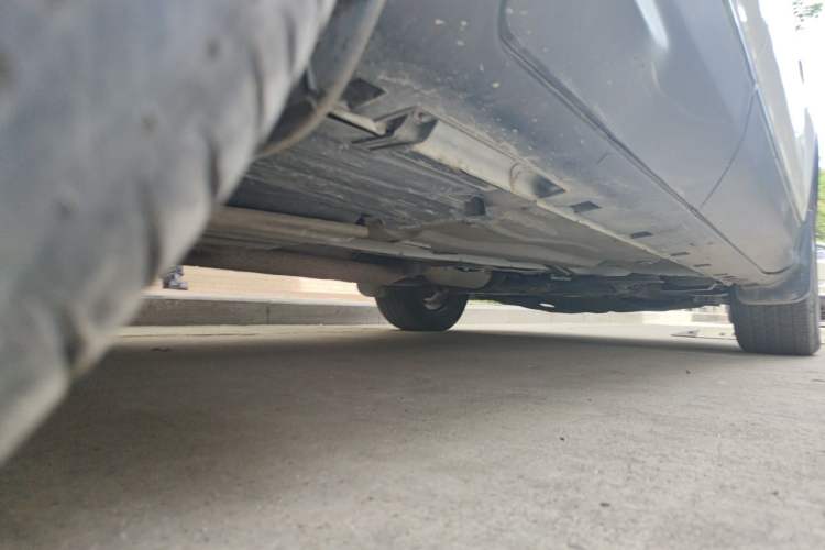 Used Ford Kuga 2015 2.0L GTDi Four-Wheel-Drive Sport Model Chassis Rear Right