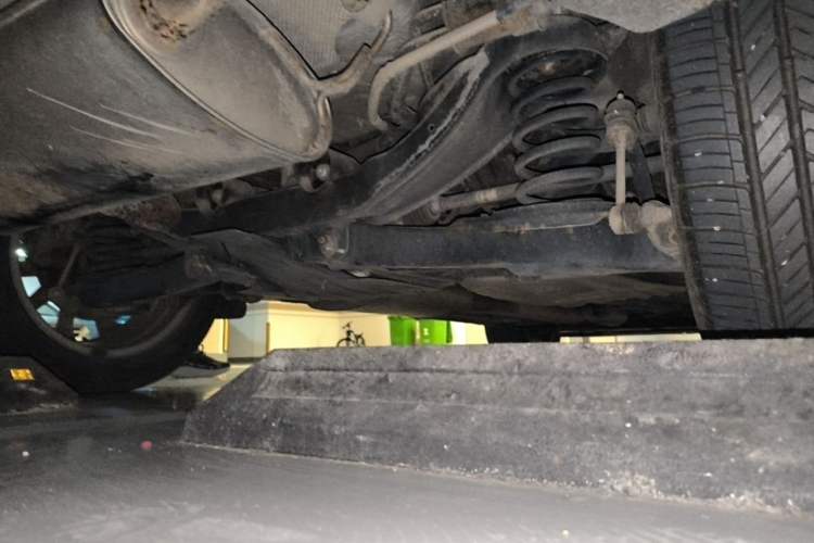 Used Ford Kuga 2015 1.5L GTDi Four-Wheel-Drive Elite Model Chassis Rear Right