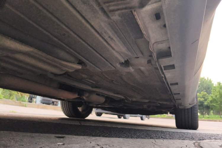 Used Ford Kuga 2015 2.0L GTDi Four-Wheel Drive Elite Model Chassis Rear Right