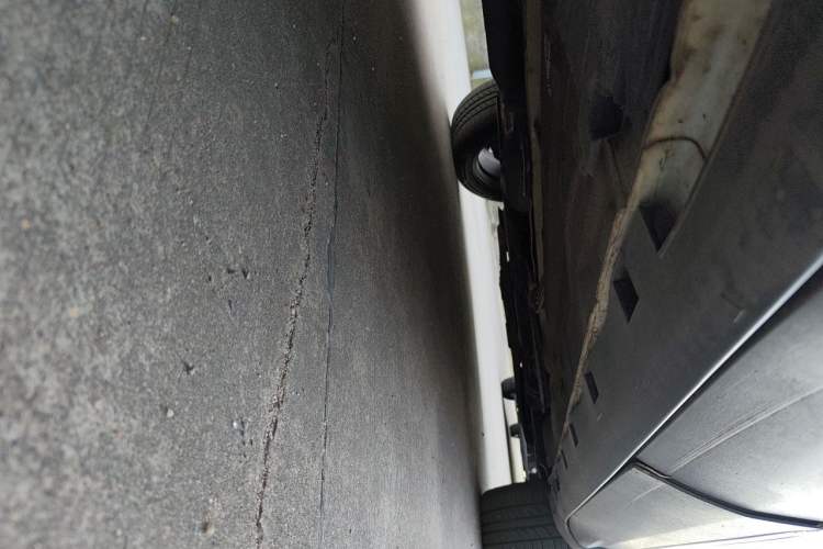 Used Ford Kuga 2015 2.0L GTDi Four-Wheel-Drive Sport Model Chassis Rear Right