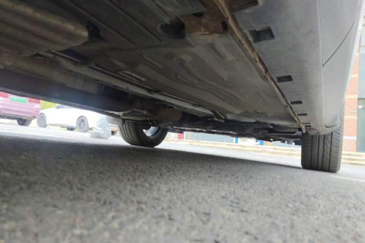 Used Ford Kuga 2015 2.0L GTDi Four-Wheel-Drive Sport Model Chassis Rear Right