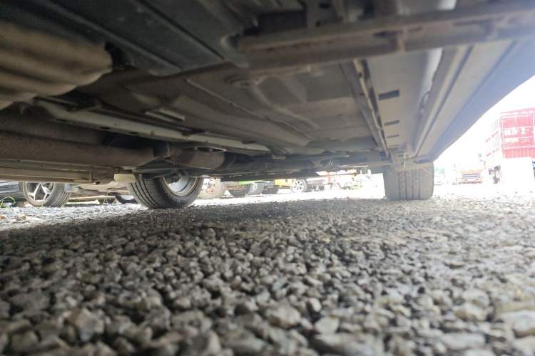 Used Ford Kuga 2015 2.0L GTDi Four-Wheel-Drive Sport Model Chassis Rear Right