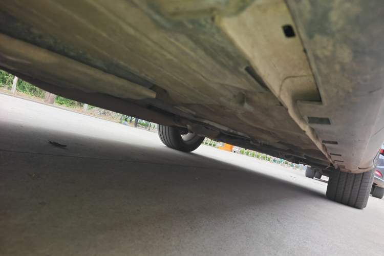 Used Ford Kuga 2015 1.5L GTDi Four-Wheel-Drive Elite Model Chassis Rear Right
