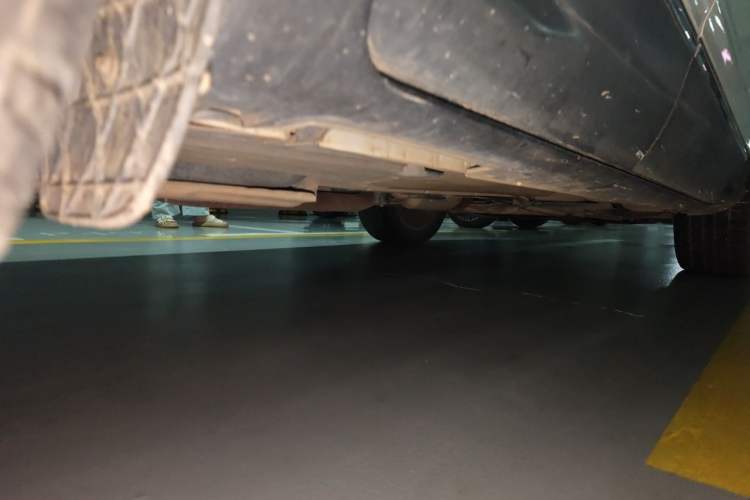 Used Ford Kuga 2015 1.5L GTDi Four-Wheel-Drive Elite Model Chassis Rear Right