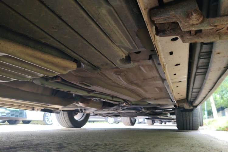 Used Ford Kuga 2015 2.0L GTDi Four-Wheel-Drive Sport Model Chassis Rear Right