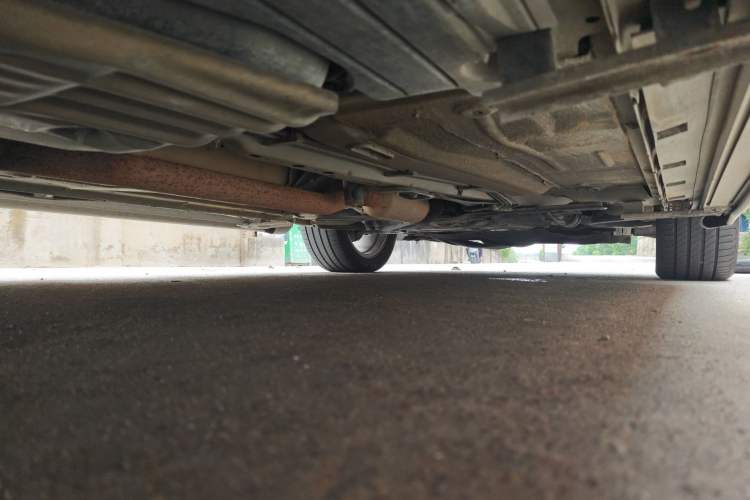 Used Ford Kuga 2015 1.5L GTDi Four-Wheel-Drive Elite Model Chassis Rear Right