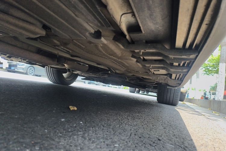 Used Ford Kuga 2015 2.0L GTDi Four-Wheel Drive Elite Model Chassis Rear Right
