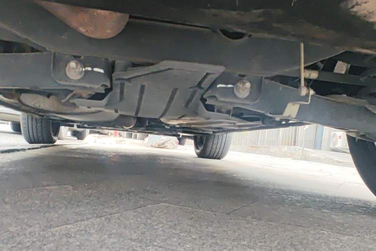 Used Ford Kuga 2015 2.0L GTDi Four-Wheel-Drive Sport Model Chassis Rear