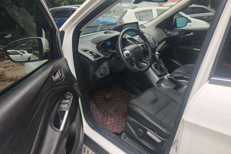 Used Ford Kuga 2015 1.5L GTDi Two-Wheel Drive Fashion Edition Driver Seat