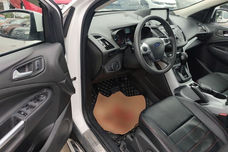 Used Ford Kuga 2015 1.5L GTDi Two-Wheel-Drive Comfort Model Driver Seat