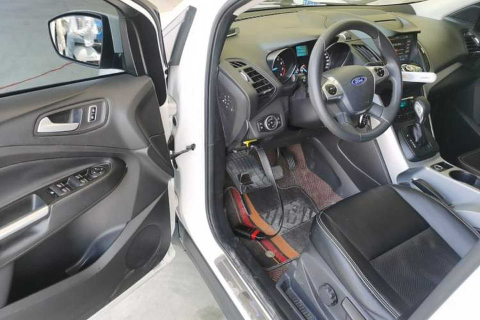 Used Ford Kuga 2015 1.5L GTDi Two-Wheel-Drive Comfort Model Driver Seat
