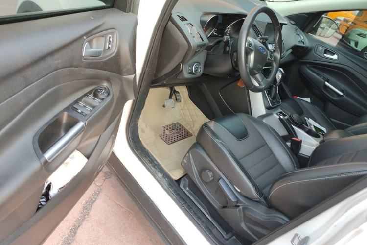 Used Ford Kuga 2015 1.5L GTDi Two-Wheel Drive Fashion Edition Driver Seat