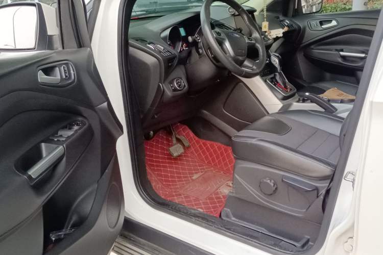 Used Ford Kuga 2015 1.5L GTDi Two-Wheel Drive Fashion Edition Driver Seat