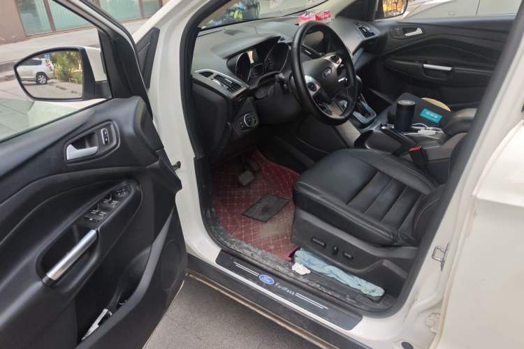 Used Ford Kuga 2015 1.5L GTDi Four-Wheel-Drive Elite Model Driver Seat