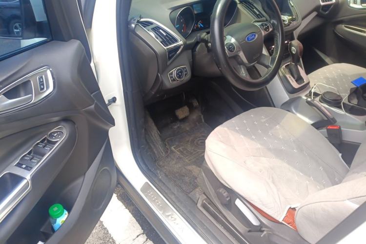 Used Ford Kuga 2015 1.5L GTDi Two-Wheel-Drive Comfort Model Driver Seat