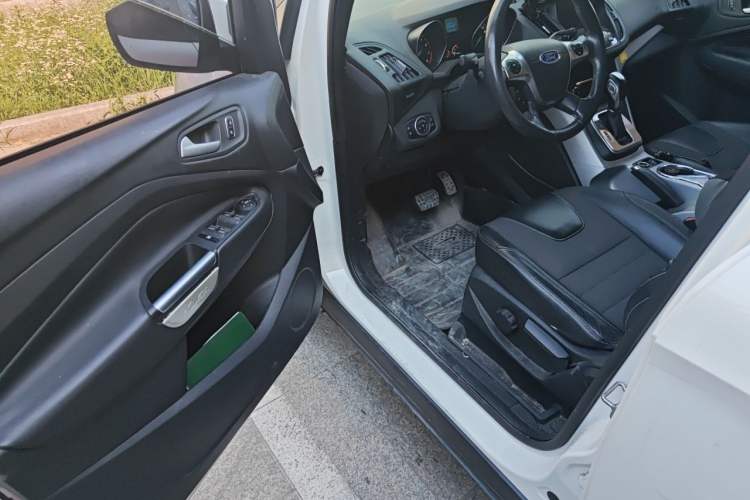 Used Ford Kuga 2015 1.5L GTDi Two-Wheel Drive Fashion Edition Driver Seat