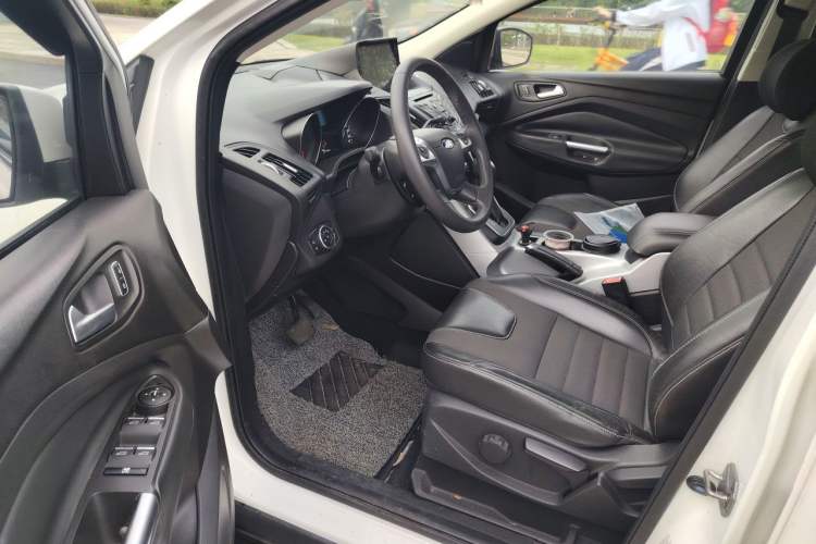 Used Ford Kuga 2015 1.5L GTDi Two-Wheel Drive Fashion Edition Driver Seat