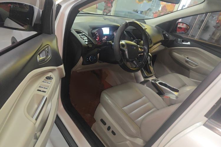 Used Ford Kuga 2015 2.0L GTDi Four-Wheel Drive Elite Model Driver Seat