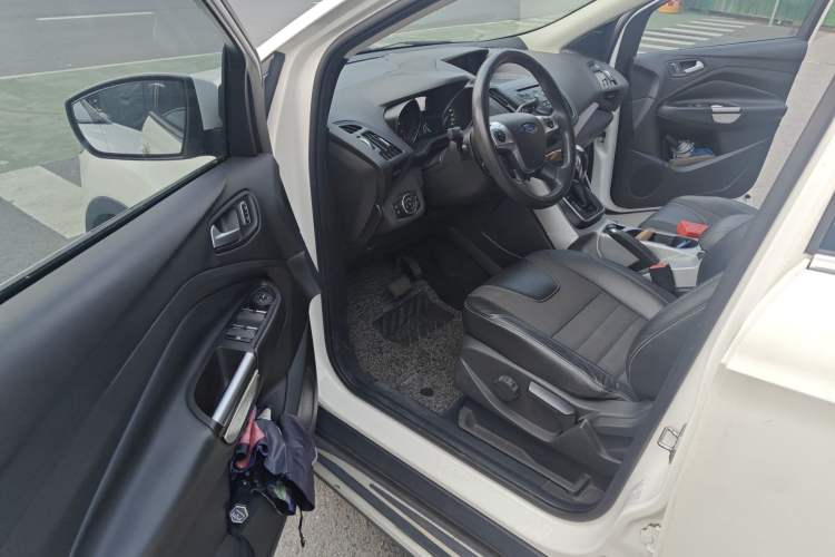 Used Ford Kuga 2015 1.5L GTDi Two-Wheel Drive Fashion Edition Driver Seat