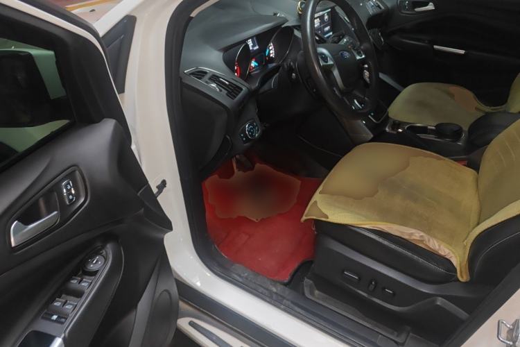 Used Ford Kuga 2015 1.5L GTDi Four-Wheel-Drive Elite Model Driver Seat
