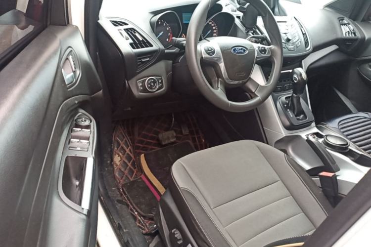 Used Ford Kuga 2015 1.5L GTDi Two-Wheel-Drive Comfort Model Driver Seat