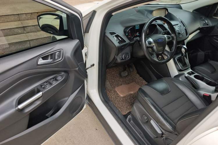 Used Ford Kuga 2015 1.5L GTDi Two-Wheel Drive Fashion Edition Driver Seat