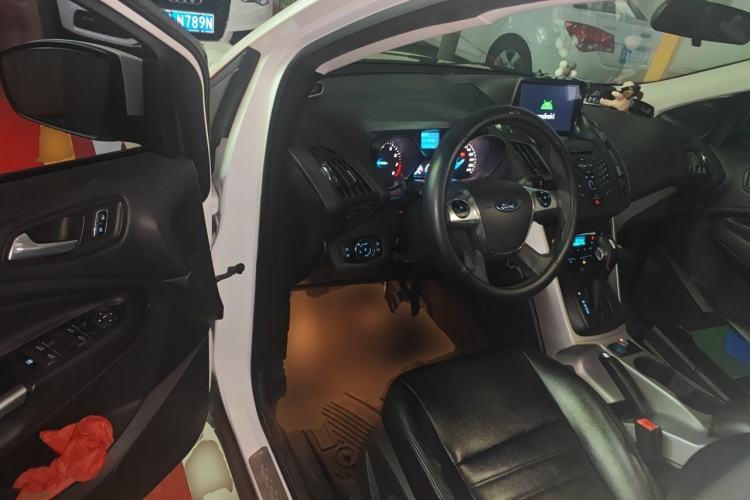 Used Ford Kuga 2015 1.5L GTDi Two-Wheel-Drive Comfort Model Driver Seat
