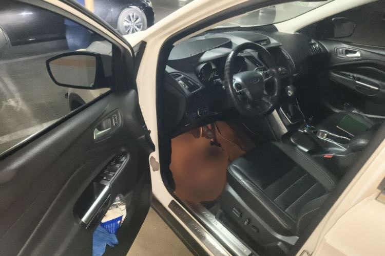 Used Ford Kuga 2015 2.0L GTDi Four-Wheel Drive Elite Model Driver Seat