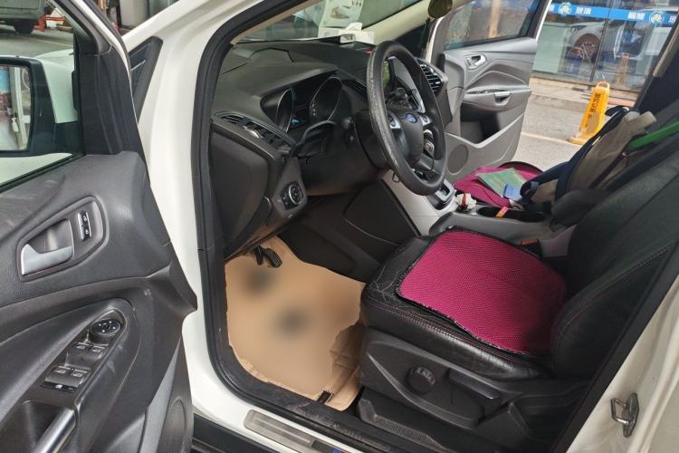 Used Ford Kuga 2015 1.5L GTDi Two-Wheel-Drive Comfort Model Driver Seat