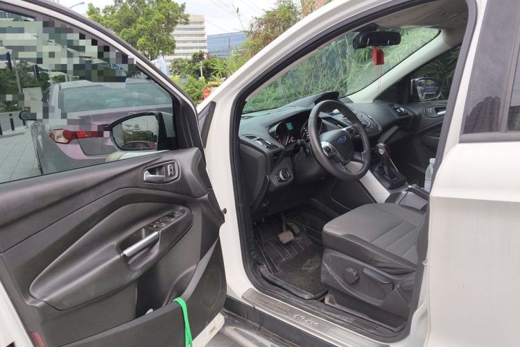 Used Ford Kuga 2015 1.5L GTDi Two-Wheel-Drive Comfort Model Driver Seat