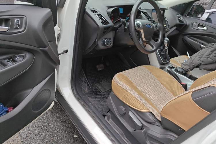 Used Ford Kuga 2015 1.5L GTDi Two-Wheel Drive Fashion Edition Driver Seat