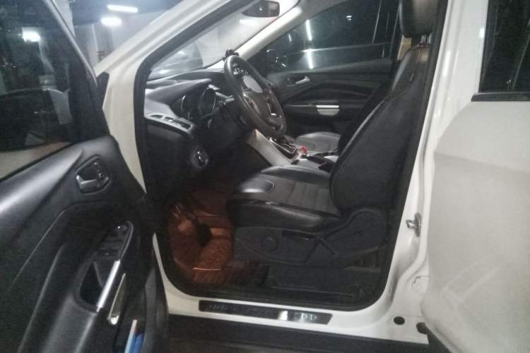 Used Ford Kuga 2015 1.5L GTDi Two-Wheel Drive Fashion Edition Driver Seat