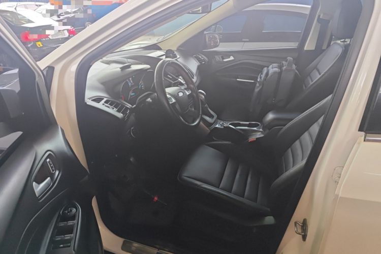 Used Ford Kuga 2015 2.0L GTDi Four-Wheel Drive Prestige Model Driver Seat