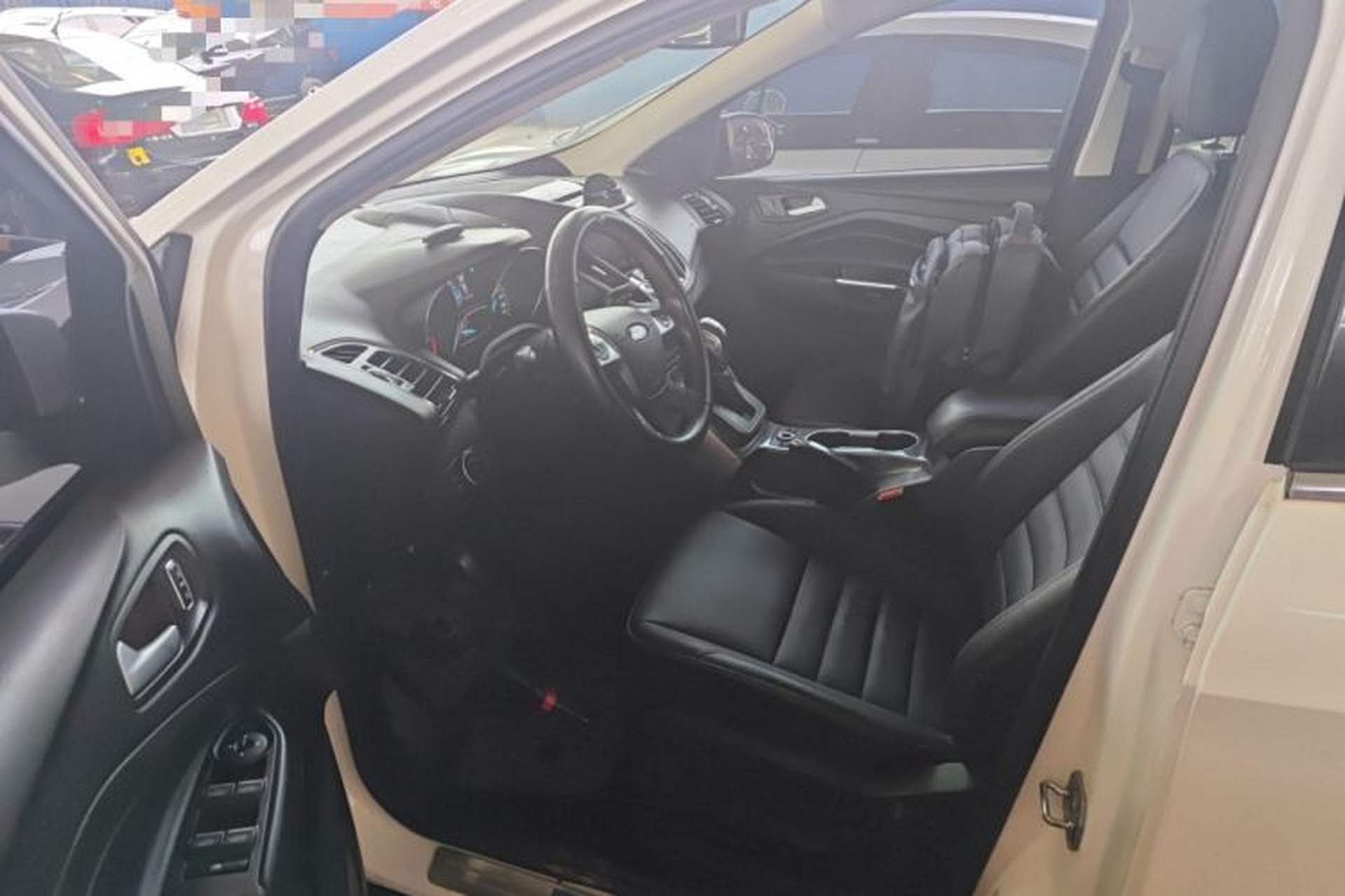 Used Ford Kuga 2015 2.0L GTDi Four-Wheel Drive Prestige Model Driver Seat