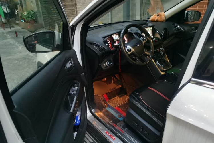 Used Ford Kuga 2015 1.5L GTDi Four-Wheel-Drive Elite Model Driver Seat