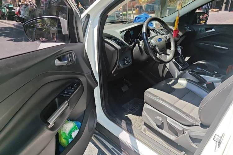 Used Ford Kuga 2015 1.5L GTDi Two-Wheel Drive Fashion Edition Driver Seat