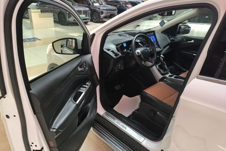 Used Ford Kuga 2015 1.5L GTDi Two-Wheel Drive Fashion Edition Driver Seat