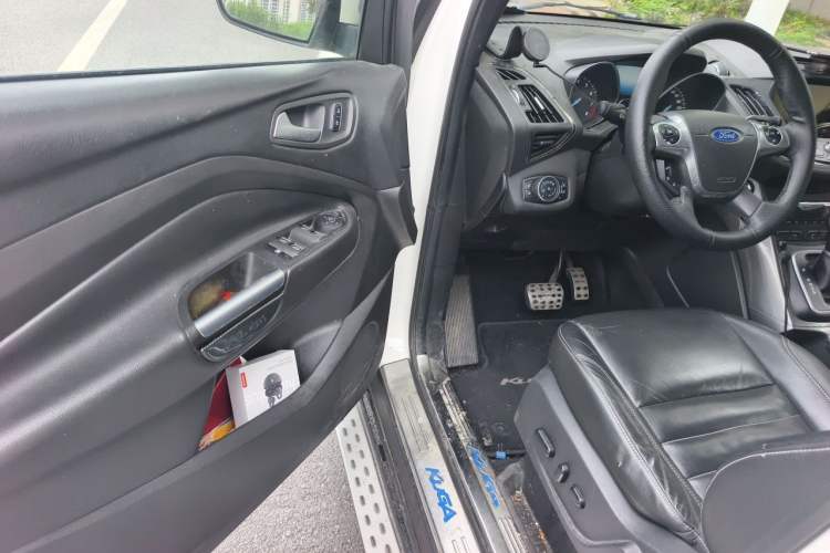 Used Ford Kuga 2015 1.5L GTDi Four-Wheel-Drive Elite Model Driver Seat