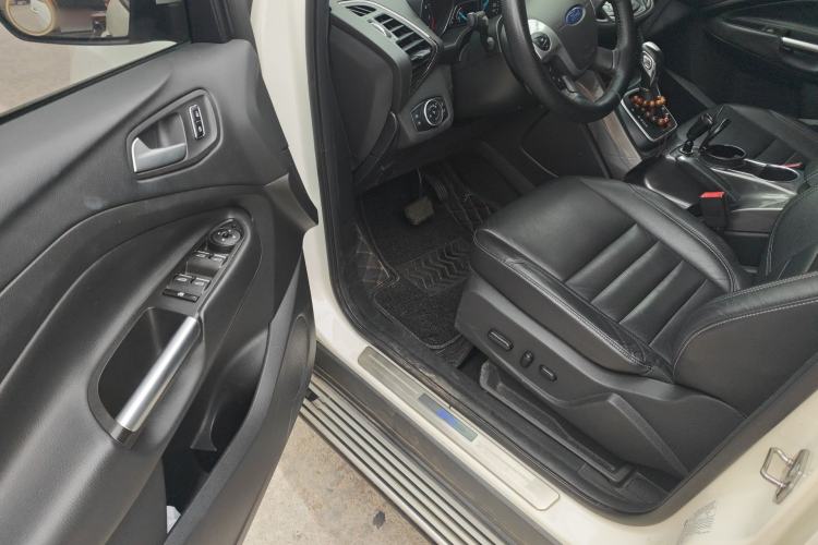 Used Ford Kuga 2015 1.5L GTDi Four-Wheel-Drive Elite Model Driver Seat