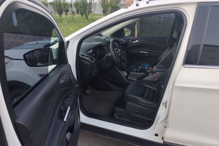 Used Ford Kuga 2015 2.0L GTDi Four-Wheel Drive Elite Model Driver Seat