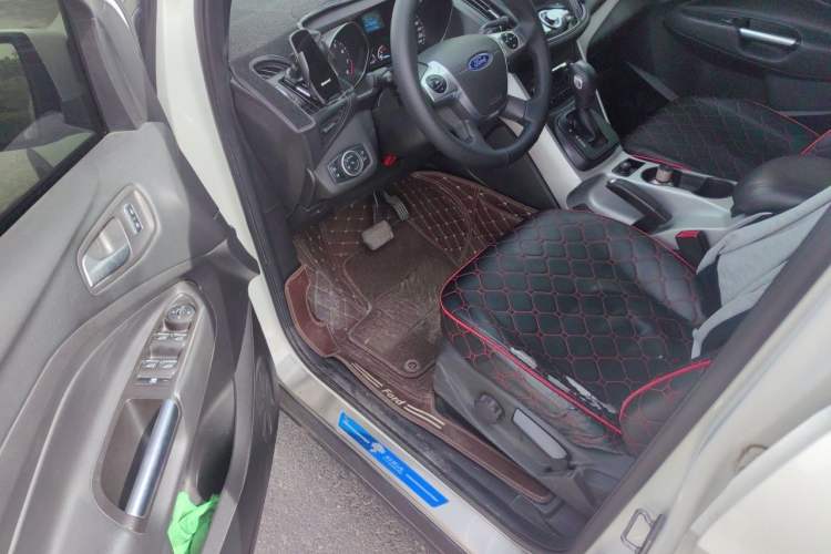 Used Ford Kuga 2015 1.5L GTDi Two-Wheel-Drive Comfort Model Driver Seat