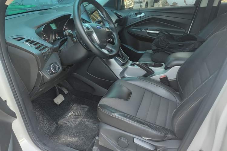 Used Ford Kuga 2015 1.5L GTDi Two-Wheel Drive Fashion Edition Driver Seat