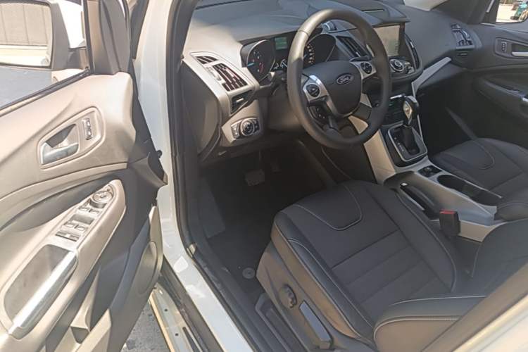 Used Ford Kuga 2015 1.5L GTDi Two-Wheel Drive Fashion Edition Driver Seat