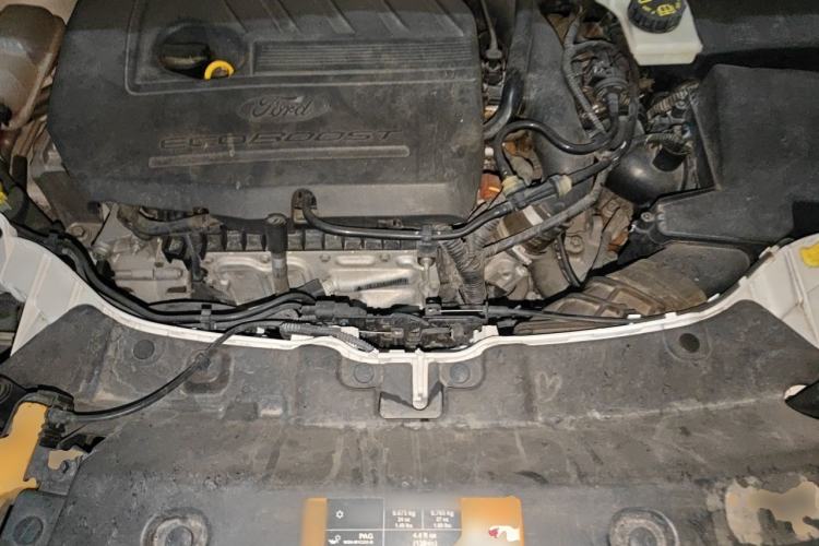 Used Ford Kuga 2015 1.5L GTDi Two-Wheel Drive Fashion Edition Engine Bay