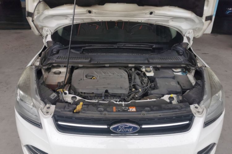 Used Ford Kuga 2015 1.5L GTDi Two-Wheel Drive Fashion Edition Engine Bay